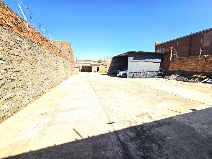 To Let Commercial Property for Rent in Rustenburg Rural North West